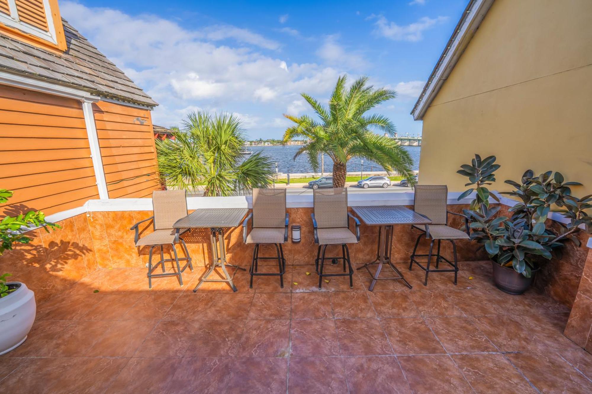 Отель Hilton Saint Augustine Historic Bayfront Экстерьер фото